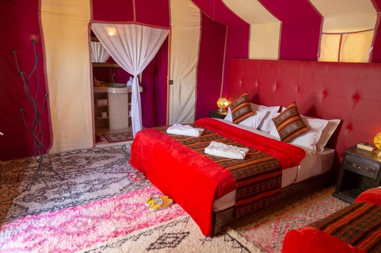 Sahara Desert Luxury Camp Мерзуга Екстер'єр фото