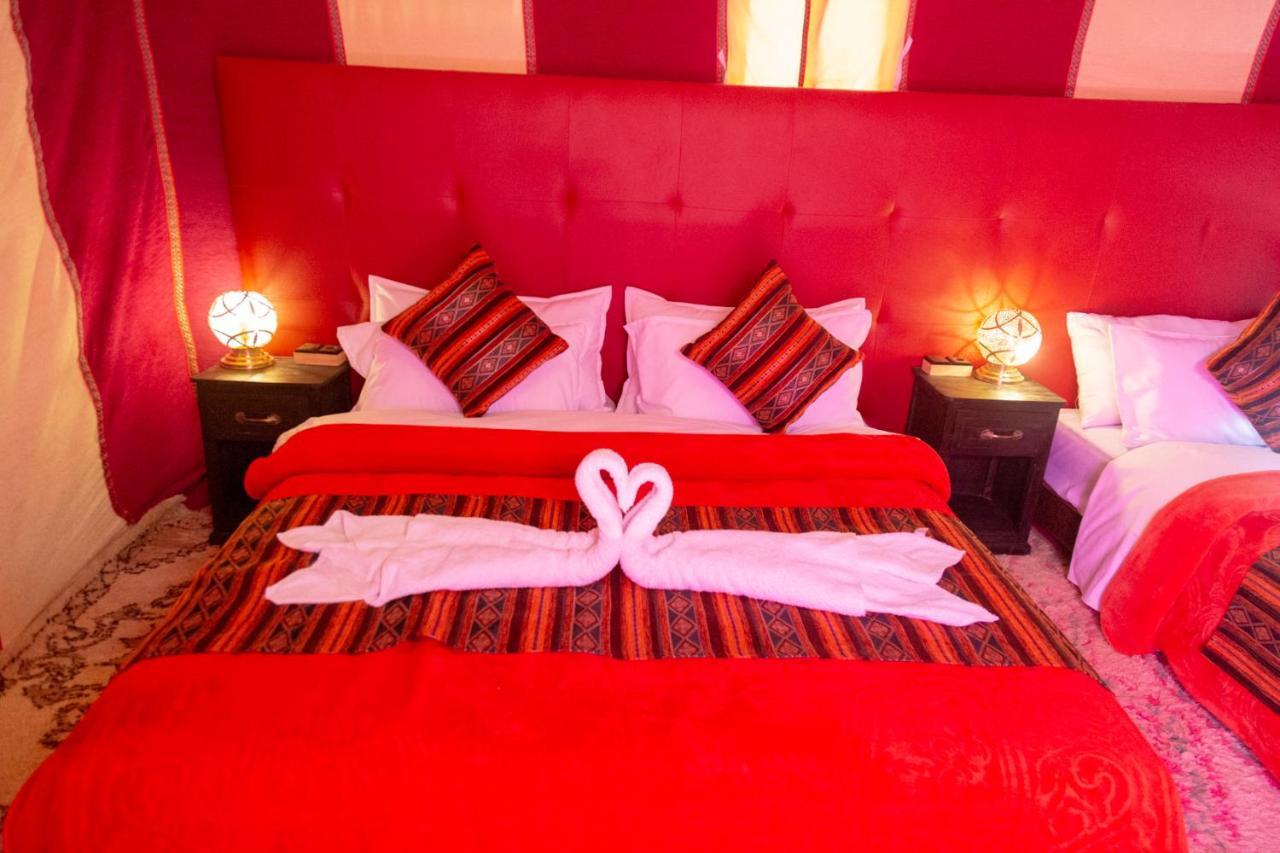 Sahara Desert Luxury Camp Мерзуга Екстер'єр фото